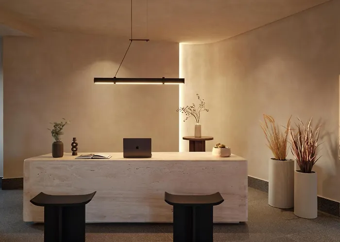 Enarma & Wellness Retreat Hotel Megalochori (Santorini)